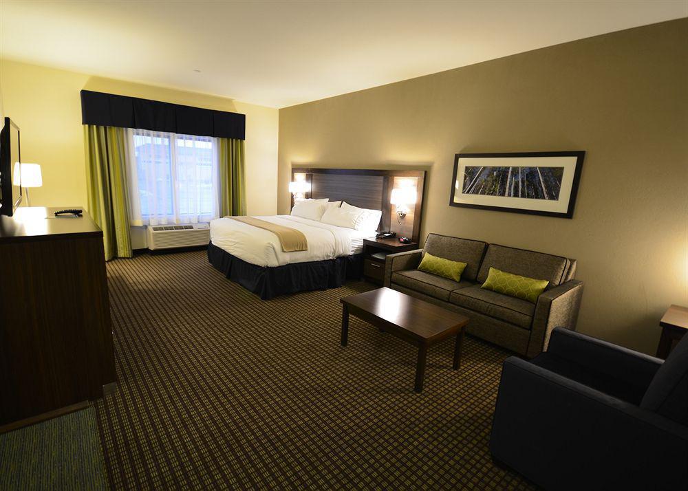 Express Belgrade-bozeman Area By Ihg Hotel