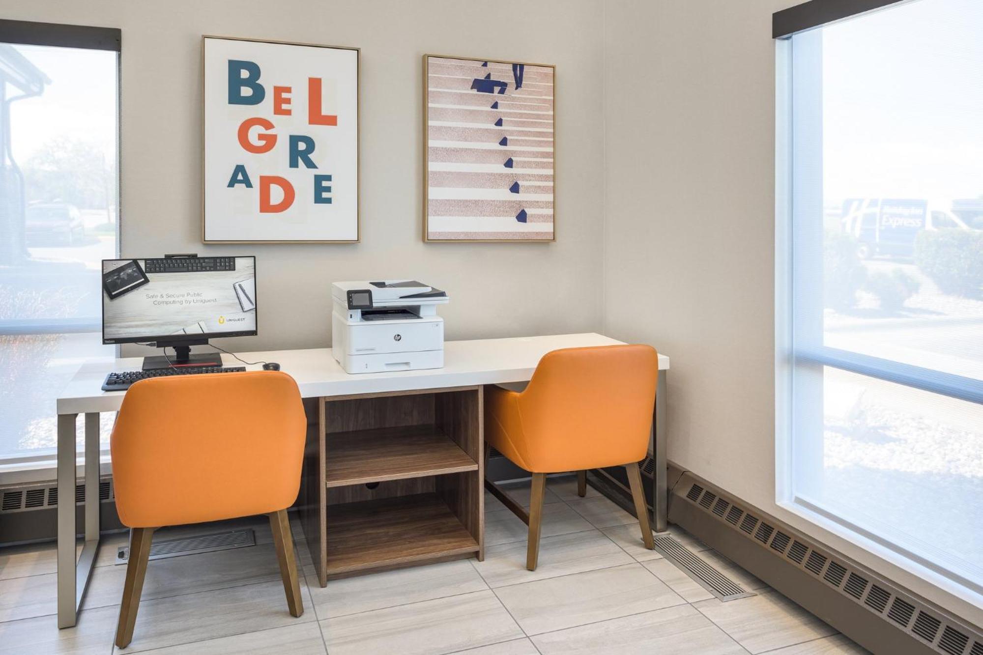 Express Belgrade-bozeman Area By Ihg Hotel 2*