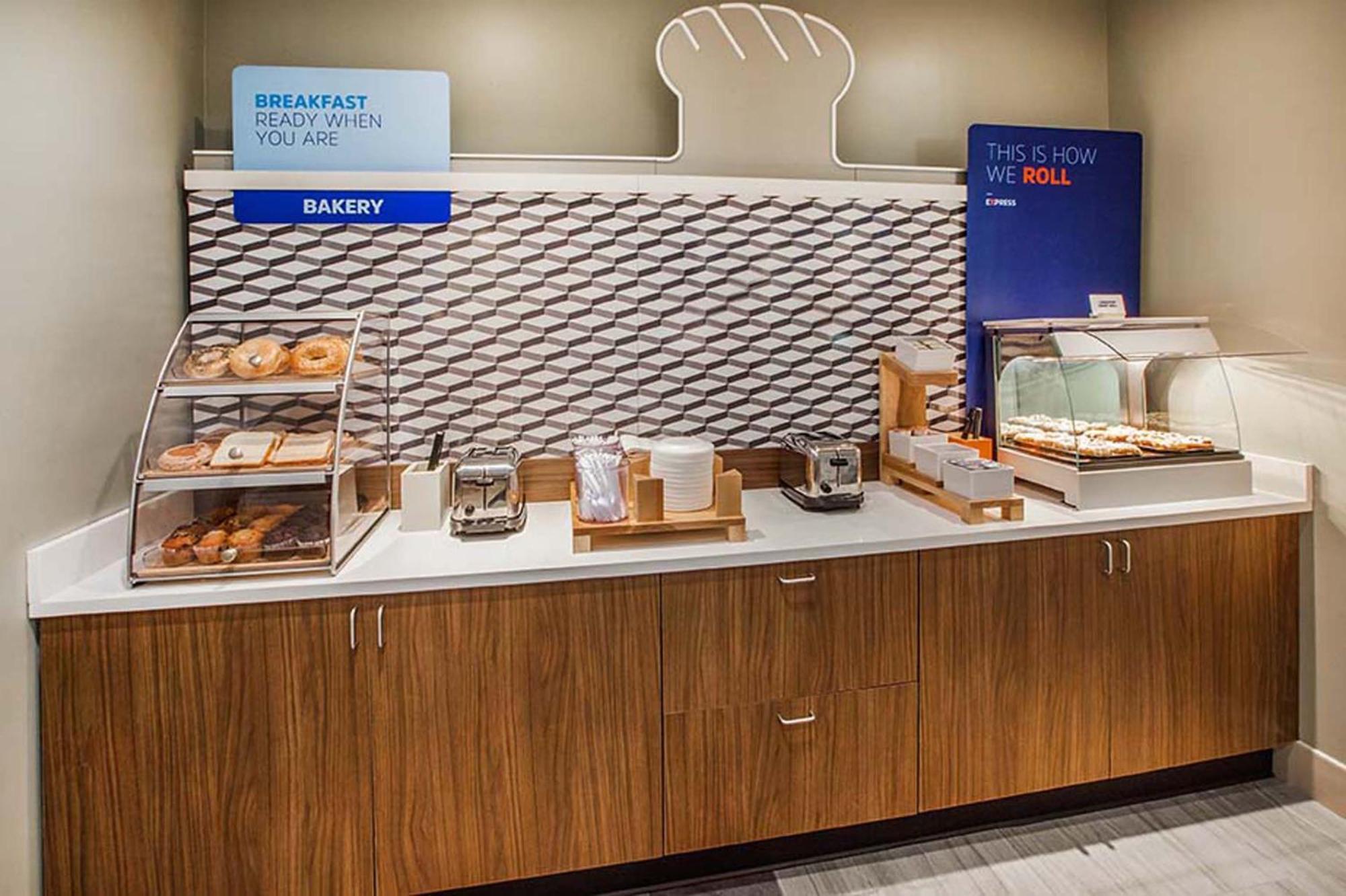 Express Belgrade-bozeman Area By Ihg Hotel 2*