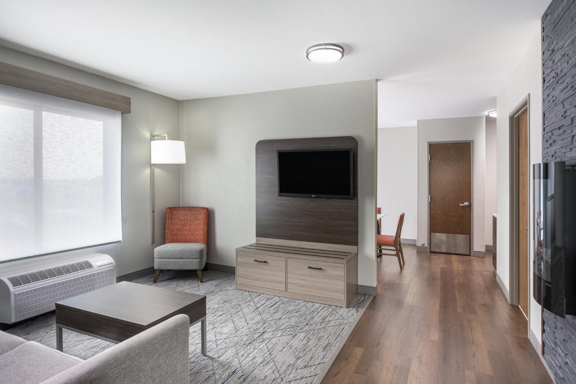 Hotel Express Belgrade-bozeman Area By Ihg